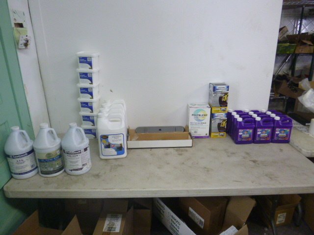 lot 331 image: Miscellaneous Garage Items