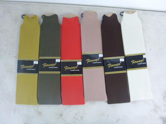 lot 365 image: 6 Pair of Firenze Socks