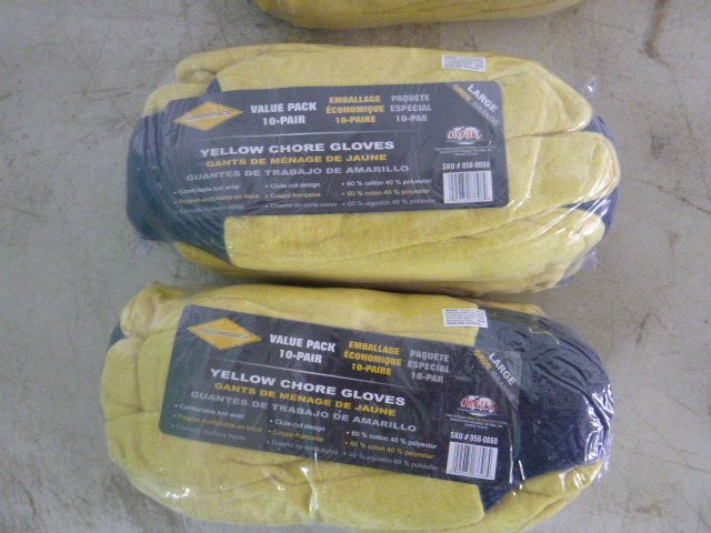 lot 378 image: 20 Pair of Diamond Back Yellow Work Gloves