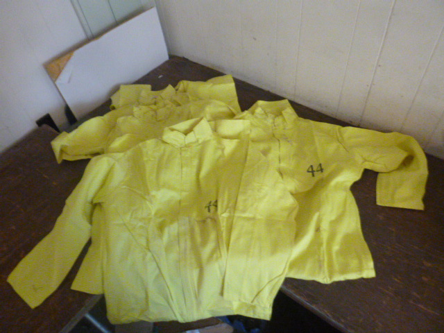 lot 385 image: 4 Coveralls