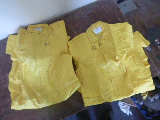 lot 386 image: 2 Coveralls