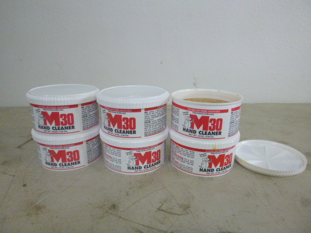 lot 389 image: 6 Tubs of M30 Hand Cleaner