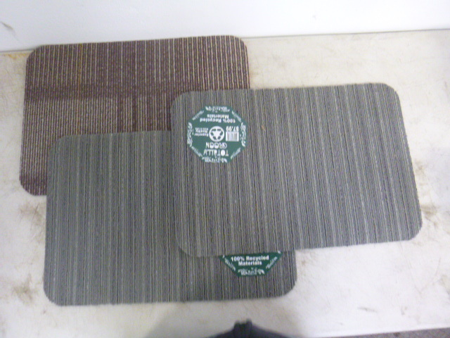 lot 403 image: 3 Totally Green Mats