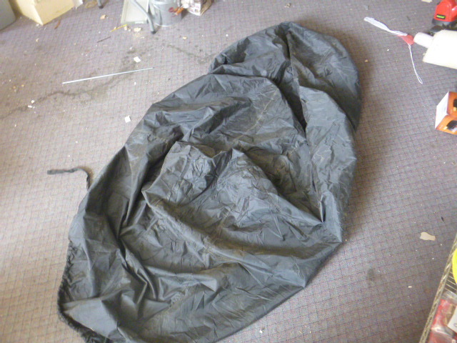 lot 465 image: Snowmobile Cover