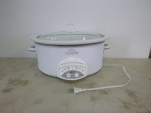 ORGILL HARDWARE Sunbeam Rival 5070-VG-NP White Oval Crock Pot 7 Quart