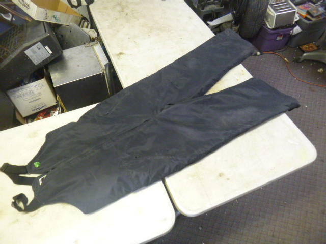 lot 479 image: Arcticwear Bibs