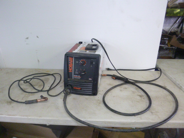lot 481 image: Hobart Handler 140 Wire Feed Welder