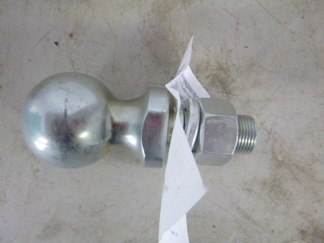 lot 492 image: 2 516 Ball.