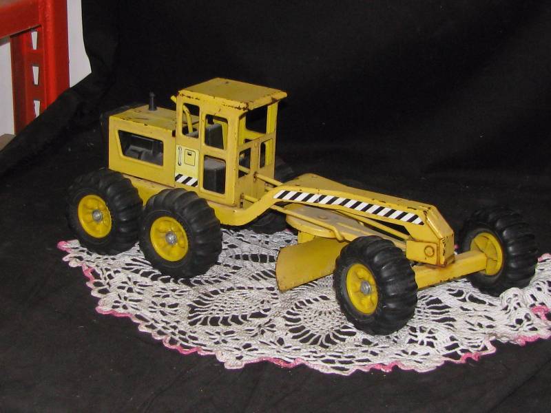 tonka metal road grader