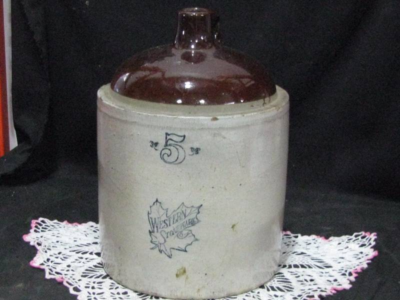lot 64 image: Western Stoneware 5 gl. Crock Jug