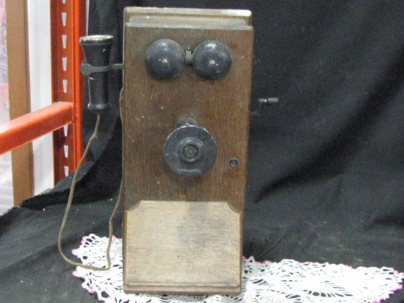 lot 73 image: Wood Wall Telephone