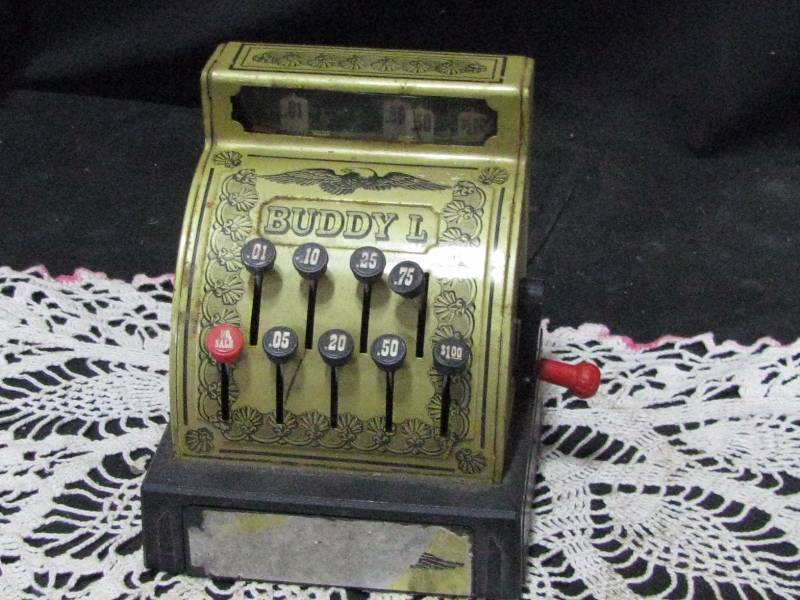 lot 77 image: Buddy L Cash Register