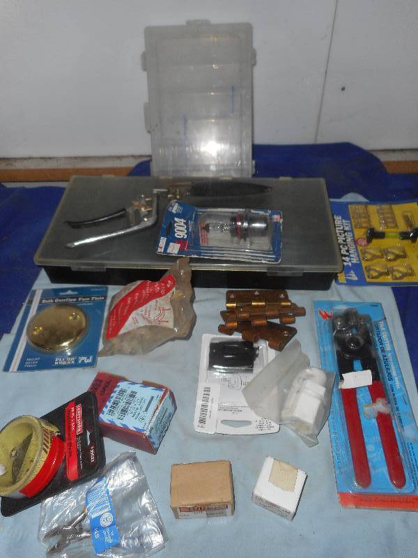 lot 58 image: GARAGE MISC