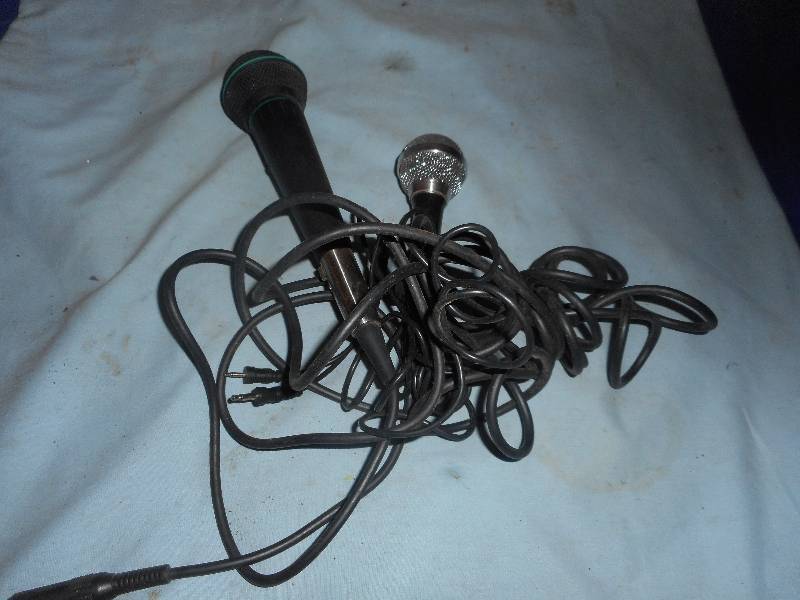 lot 67 image: C15H2 MICROPHONES