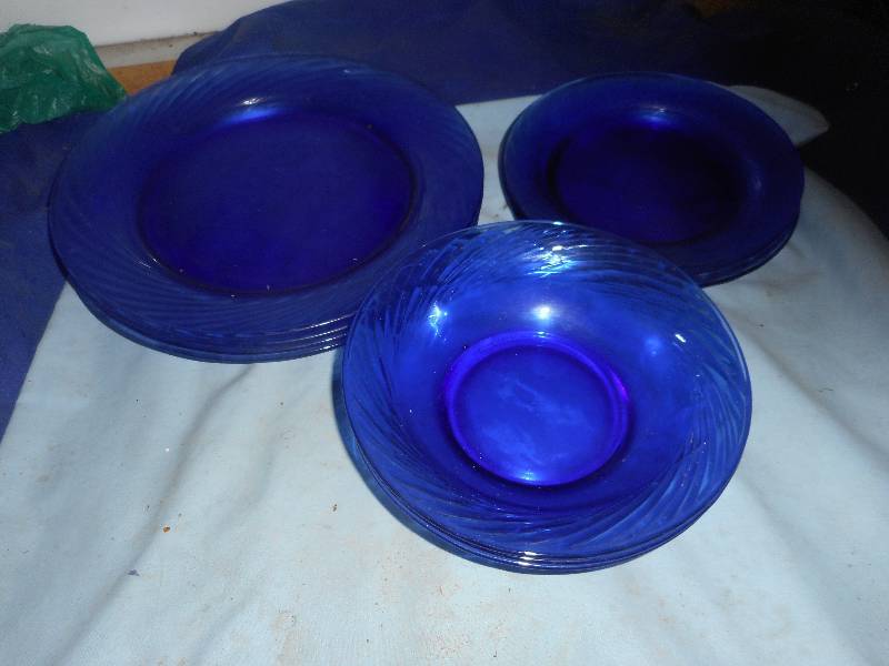 lot 75 image: COBALT BLUE DISHES