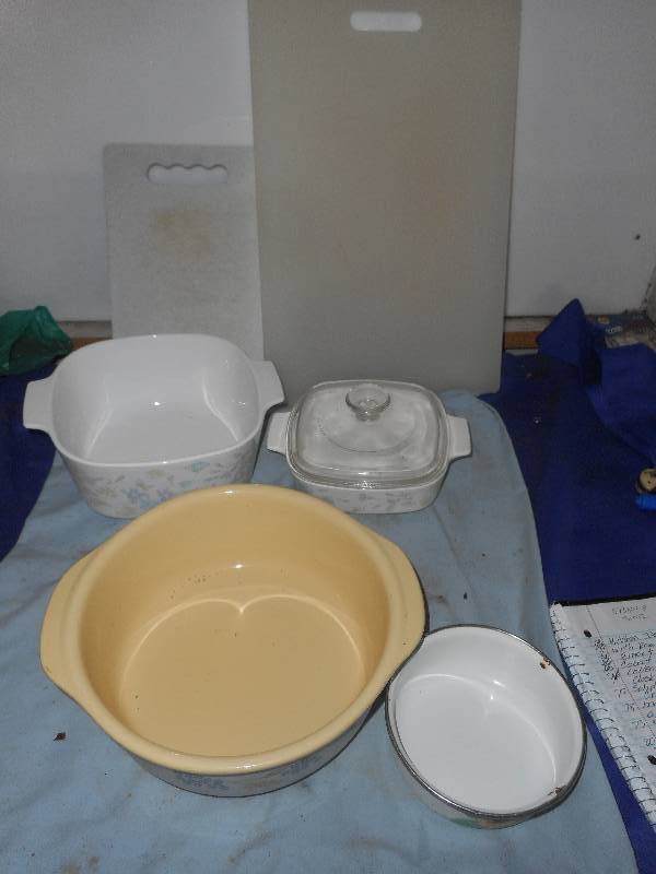 lot 81 image: MISC KITCHEN WARES