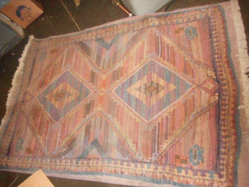 lot 86 image: INDIAN RUG