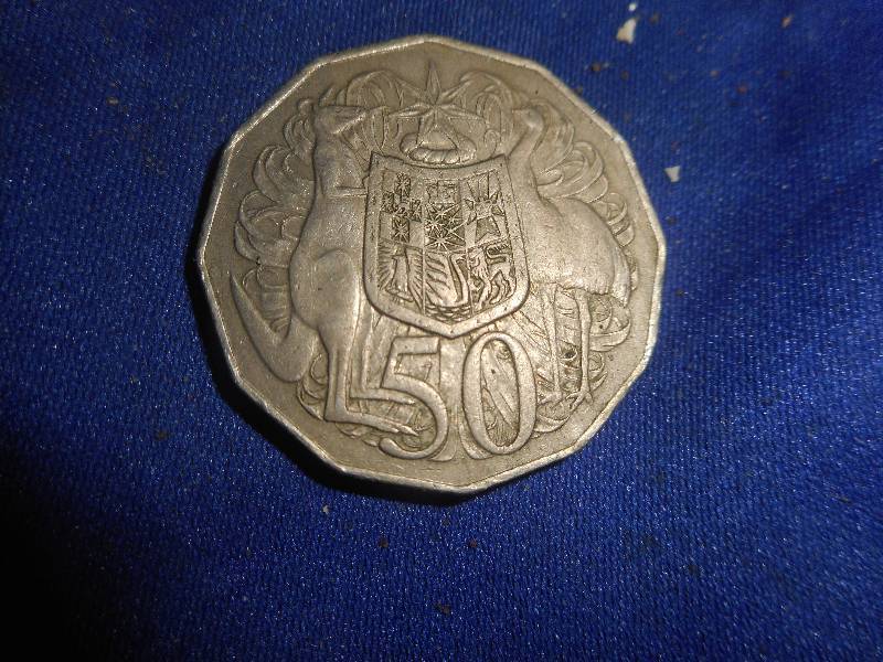 lot 137 image: AUSTRAILIAN 50 CENT PIECE