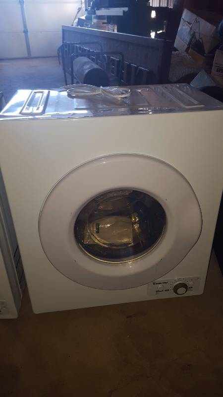 lot 26 image: Happy Chef Top Stack Mini-Dryer