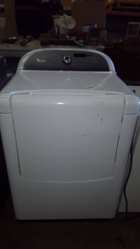 lot 39 image: Whirlpool Cabrio Front Load Dryer