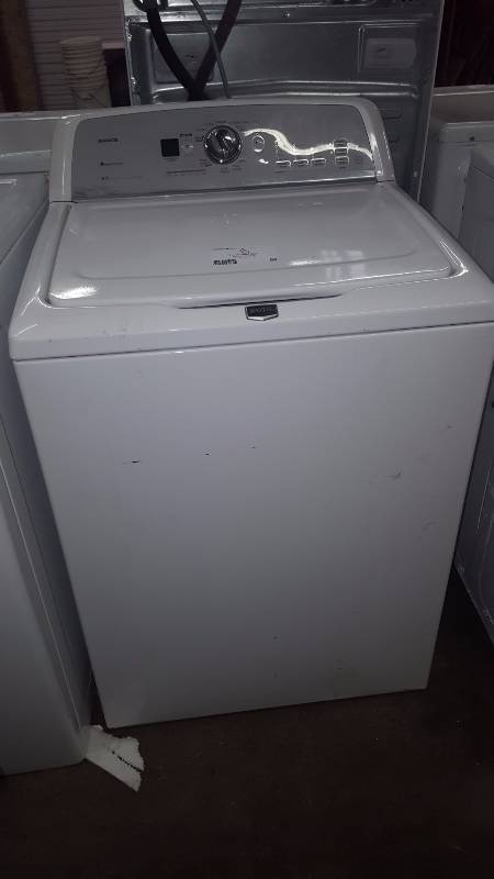 lot 59 image: Maytag Bravos Top Load Washer