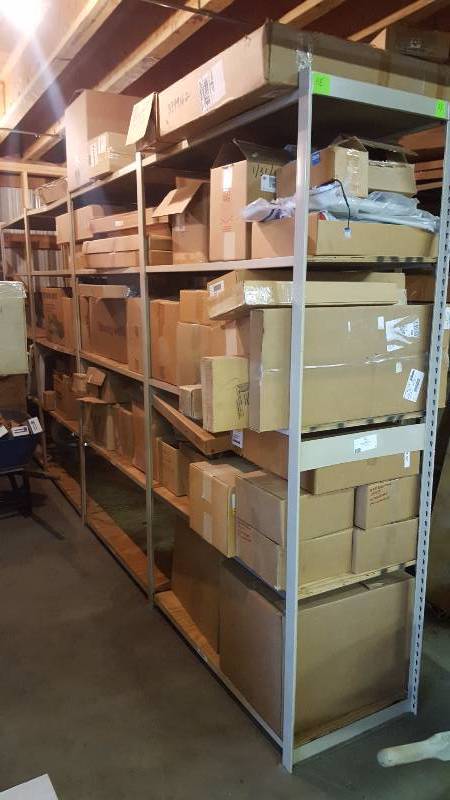 lot 4 image: Warehouse Shelving