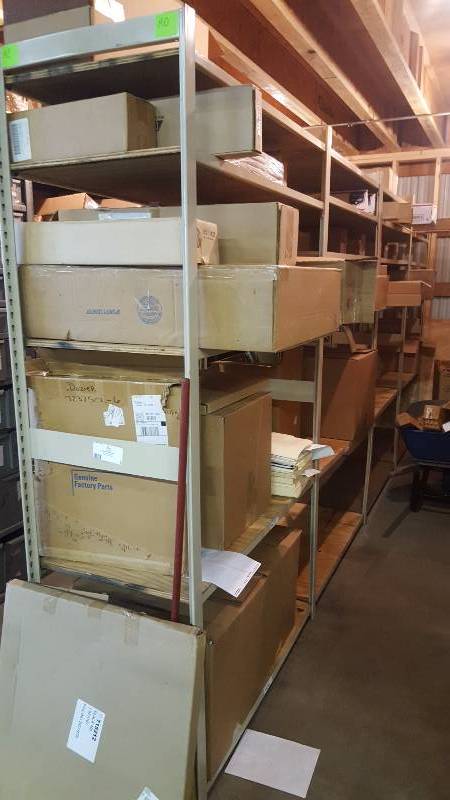 lot 5 image: Warehouse Shelving
