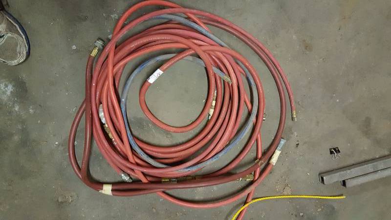 lot 61 image: Air Drop Hoses