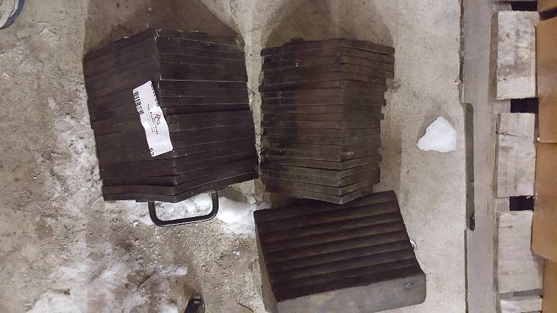 lot 63 image: 3- Wheel Chocks