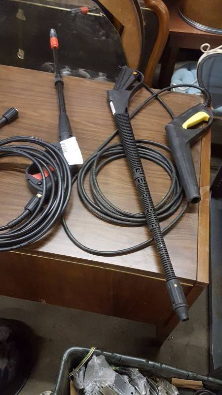 lot 114 image: Pressure washer wands