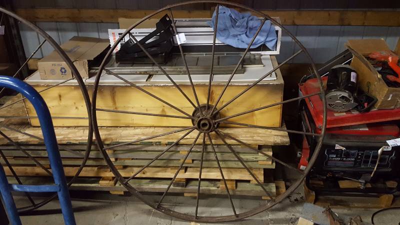 lot 140 image: Antique 54 Wagonwheel