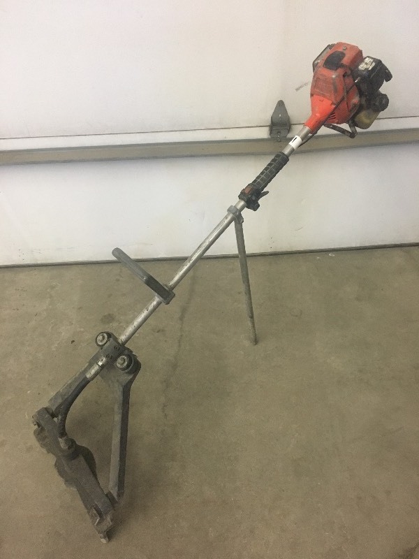 Lindley Vinra-Screed Concrete Vibrator