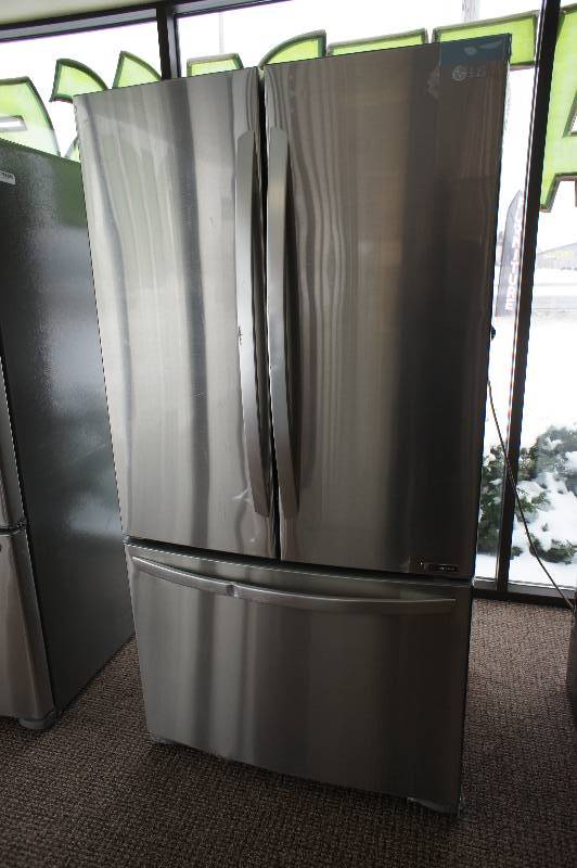 lot 2 image: New - LG LFC21776ST French Door Refrigerator - 35.7 - 20.7 cu ft - Stainless Steel - Tested Works