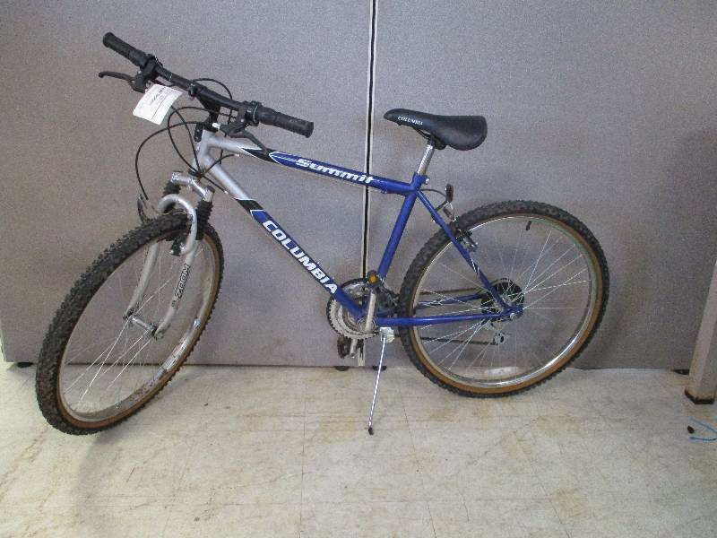 lot 2 image: 18 Speed Columbia Bike