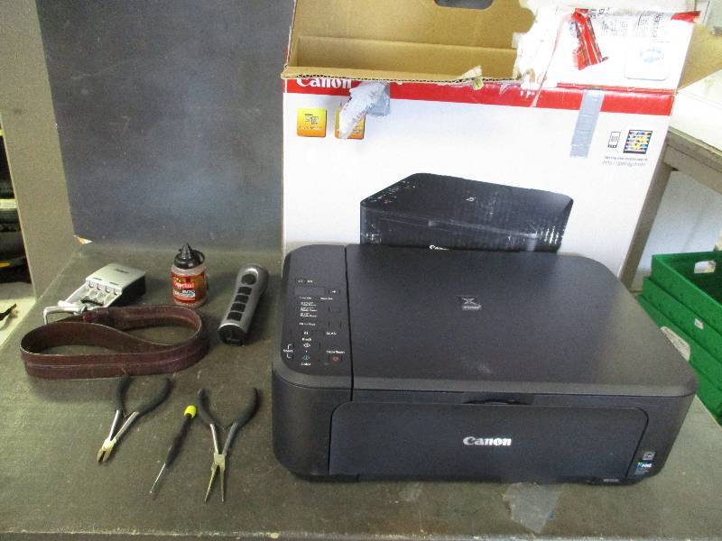 lot 10 image: Cannon Printer