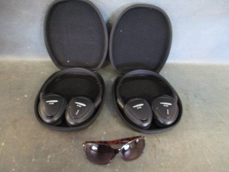 lot 36 image: Vission Wireless Headphones