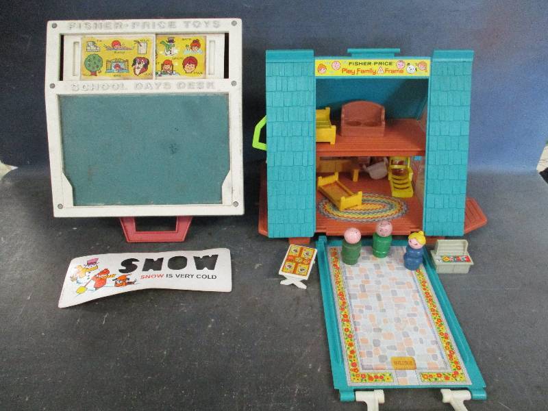 lot 81 image: Fisher Price Toys