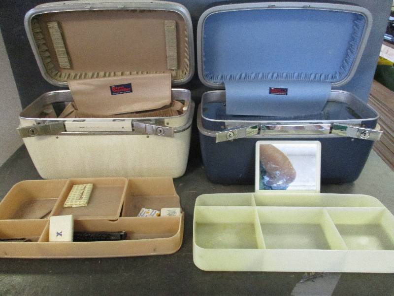 lot 104 image: Antique Royal Traveller Carry All Makeup Cases