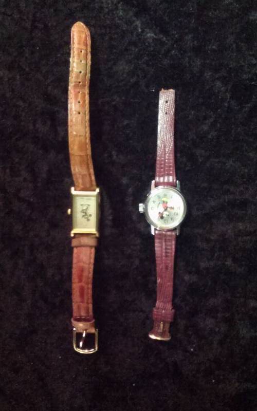 lot 27 image: Lot - Disney Watches, needs batteries