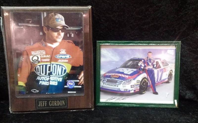lot 37 image: Lot - NASCAR Jeff Gordon 13x11 & Matt Kenseth 9x11
