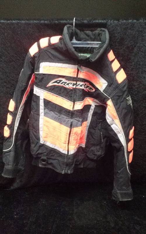 lot 49 image: ArticWear Artic Cat Jacket, Size M