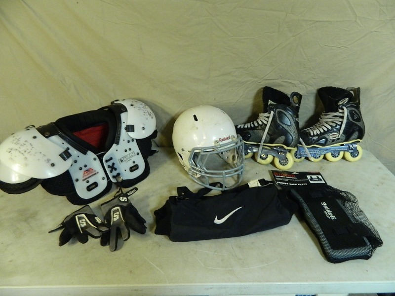 lot 152 image: Sport Items