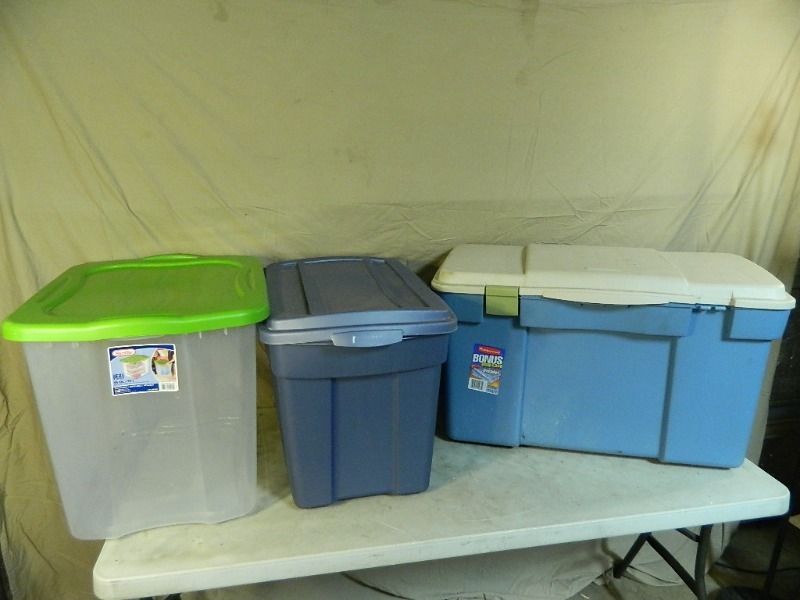 lot 158 image: 3 Totes with Lids