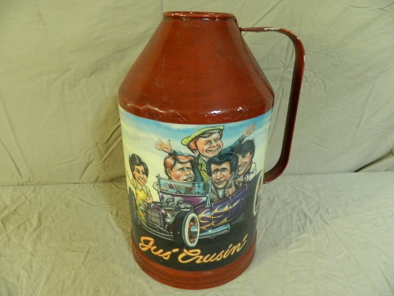 lot 13 image: Bob McCoy Metal Happy Days Can