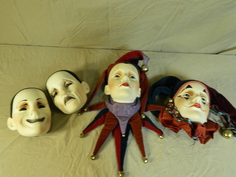 lot 24 image: Collectible Masks  Faces