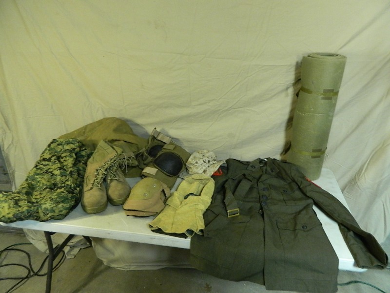 lot 84 image: Military Items