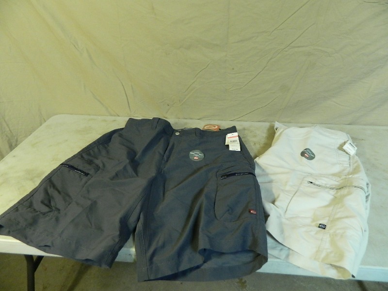 lot 113 image: 2 New Pairs of Mens Quiksilver Shorts