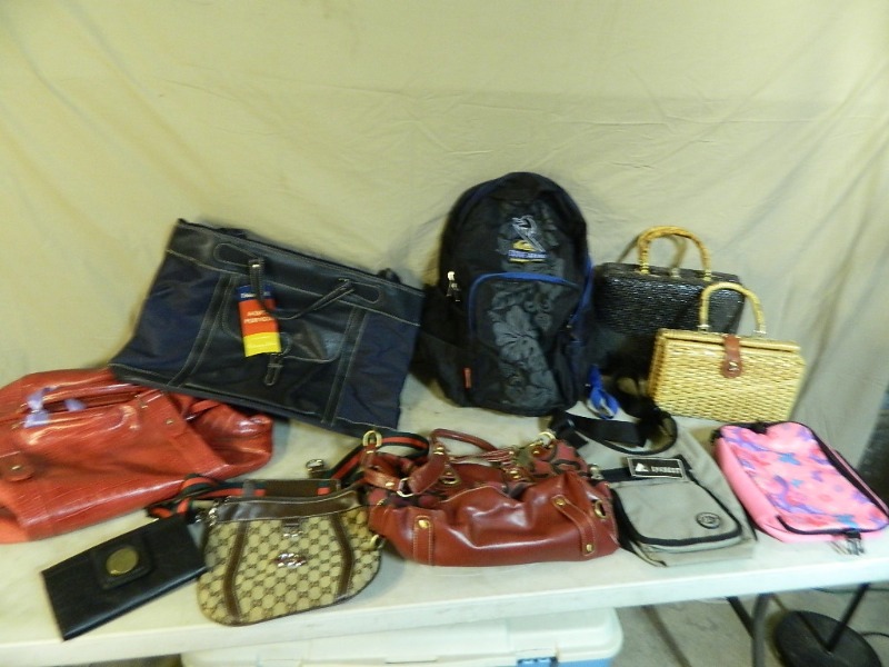 lot 129 image: Bags and Purses