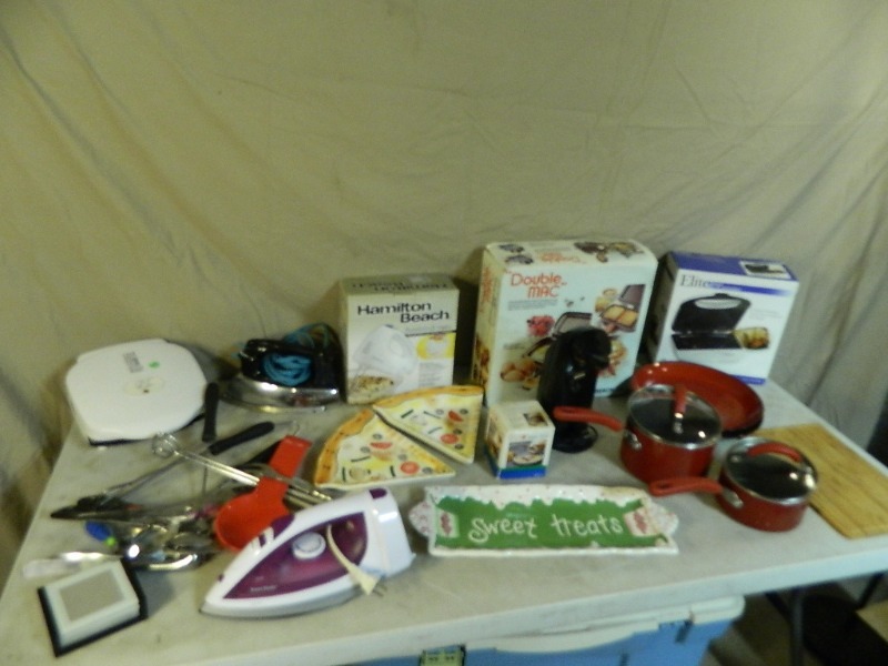 lot 139 image: Kitchen Items