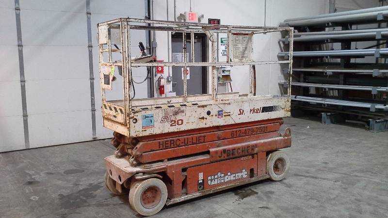 lot 153 image: Snorkel SL20 Vertical Scissor Lift